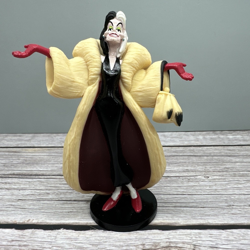 CRUELA DE VIL Disney 101 Dalmatians  4" Action Figure PVC Disney‎ Store